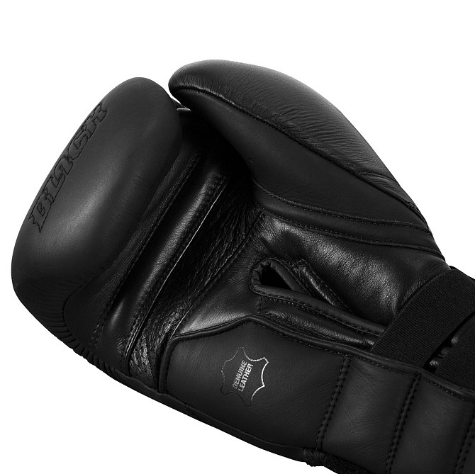 Боксерські рукавиці TITLE Black Bolstered Leather Black 14 oz (бинти 4м. в комплекті) Кам'янське - фото 8