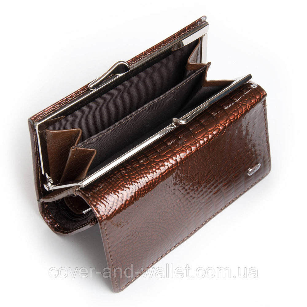 Маленький жіночий гаманець у лаковій шкірі коричневого кольору ST Київ - фото 2