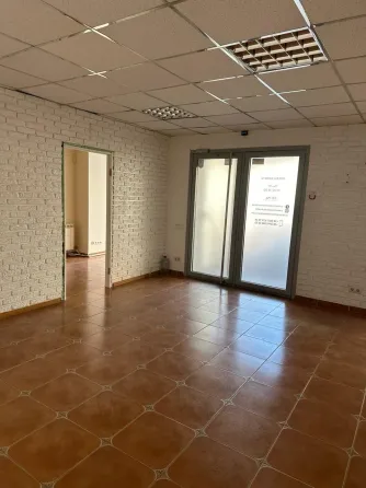 Продам Магазин в центрі міста Воскресенська 1 Червона лінія з окремим входом, фото свіжі. Дніпро