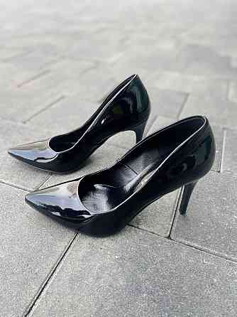 Туфлі жіночі LAVINI чорні шкіра лакована каблук 10 см 35 р. (3729) Коломия