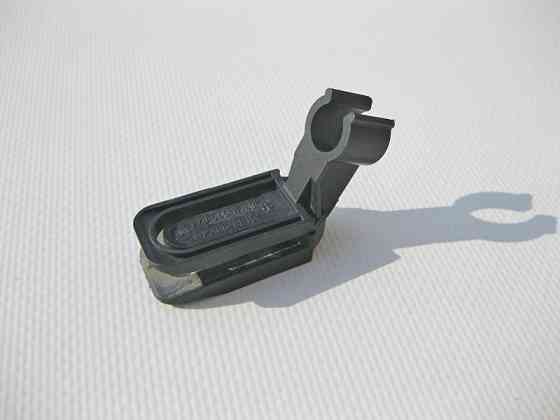 Mercedes-Benz  A2205461243 Пластиковий тримач дроту ABS на задній балці S-Class W220 Одесса