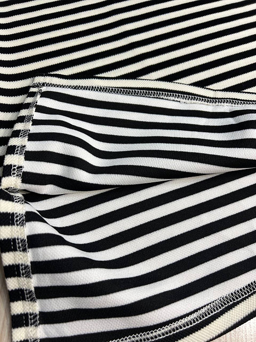 Платье женское A-N 26073 футболка поло длинное в полосу оверсайз черный с белым, чорный с белым, one size Киев - изображение 3