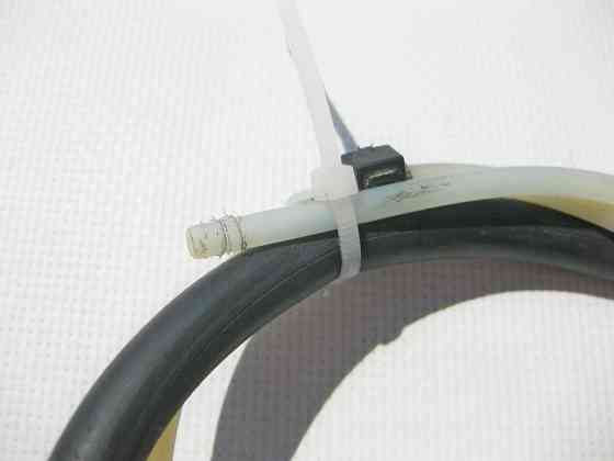 Mercedes-Benz  A2113201453 Пневмотрубка від блоку клапанів до розгалужувача на задньому мосту E-Class W211 CLS C219 Одеса