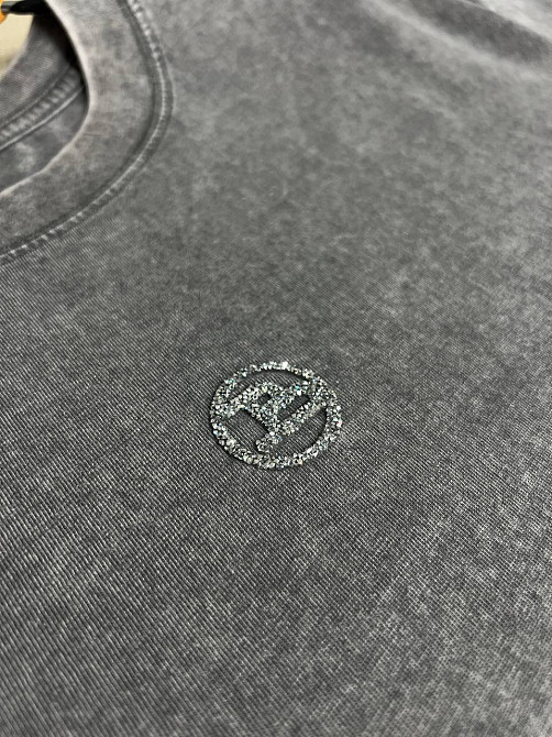 Футболка жіноча A-N 26089 тай-дай оверсайз з камінчиками літера B, сірий, one size Київ - фото 20