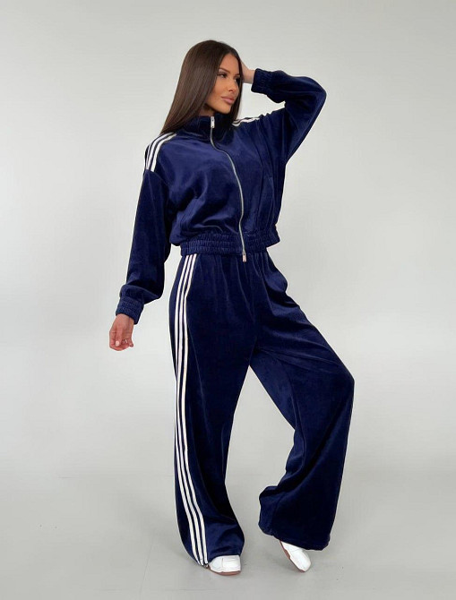 Жіночий стильний розкішний костюм з м'якого плюшевого велюру Темно-синій, 44 Одеса - фото 1