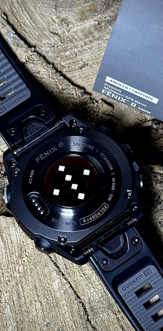 Смарт -Часы Garmin Fenix 8 Amoled 43 mm Sapphire Carbon Gray DLC Titanium Киев - изображение 2