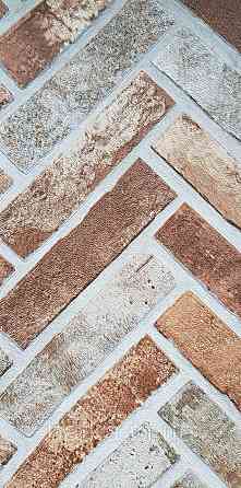 Шпалери вінілові на флізеліні AdaWall Roka 1.06х10 під паркет ялинкою структурні коричневі бежеві 23105-3 Київ