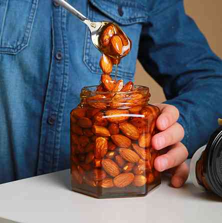 Мед с миндалем 240 грамм Одесса