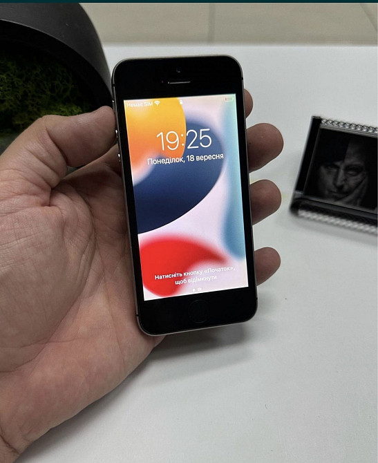 IPhone SE 32Gb Neverlock. Київ - фото 2
