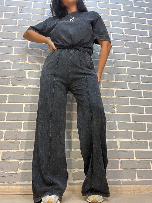 Женский костюм Coast Moda 4232 вареный тай-дай брюки палаццо с футболкой оверсайз сердце графит, графит, S Киев - изображение 6