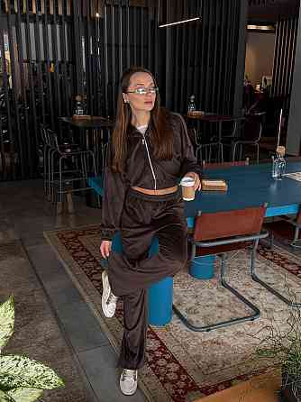 Женский повседневный велюровый костюм двойка: кофта и штаны плотный турецкий велюр Шоколадный, 48/52 Одесса