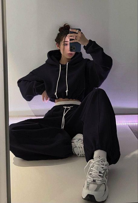 Женский утепленный стильный костюм двойка: худи и джоггеры трехнить на флисе Черный, 42/44 Одесса - изображение 1