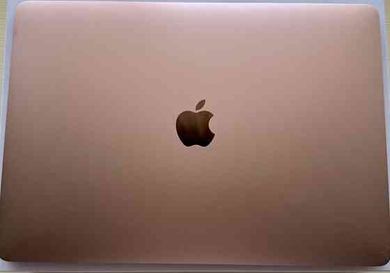 Ноутбук Макбук Air 13 Gold
2018 рік Київ
