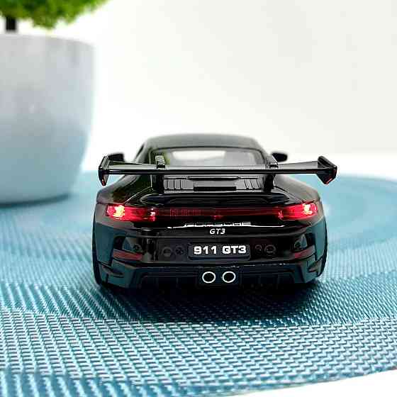 Машинка металева АвтоЕксперт Porsche 911 1:32 світло/звук 15см Чорна (14772) Чернігів