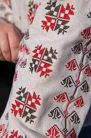 Жіноча сорочка з вишивкою, вишиванка з довгим рукавом натуральна лляна топ Київ