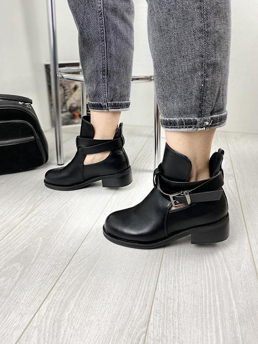 Жіночі черевики ANDNNON чорні еко-шкіра 39р. (1188) Коломия - фото 2