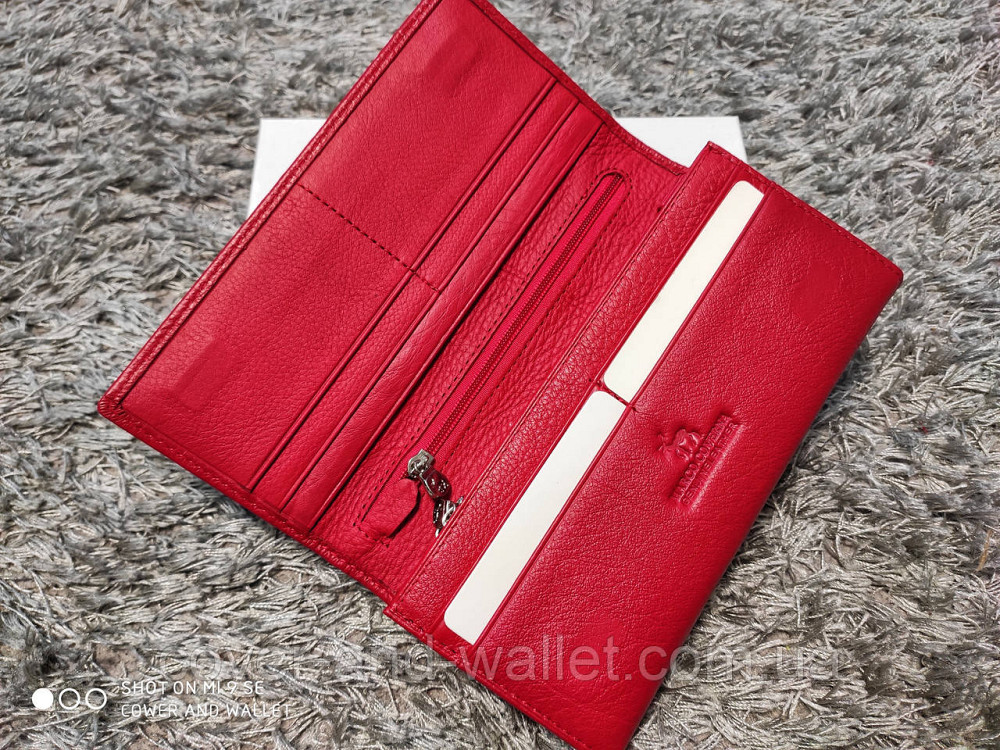 Жіночий якісний шкіряний гаманець на магнітах червоного кольору Marco Coverna Київ - фото 2