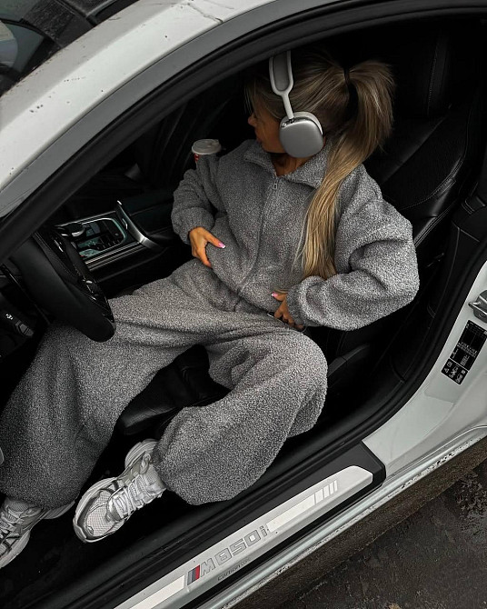 Женский стильный теплый костюм двойка из барашка Графит Одесса - изображение 4