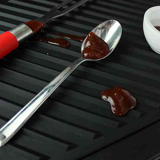 Силиконовый коврик для столовых приборов SANTOS, для гриль-аксессуаров, 44 х 30 см 890482 Код: 011024 Ровно