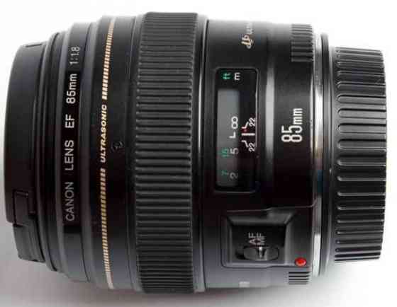 Об'єктив: Canon EF 85mm. F/1.8 USM Київ