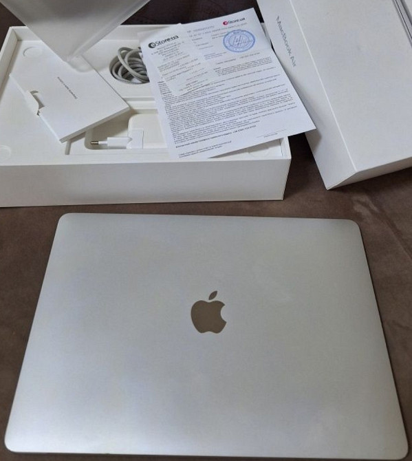 Ноутбук: MacBook Air Silver Core i5 / 16Gb. / 250Gb.Silver Киев - изображение 1