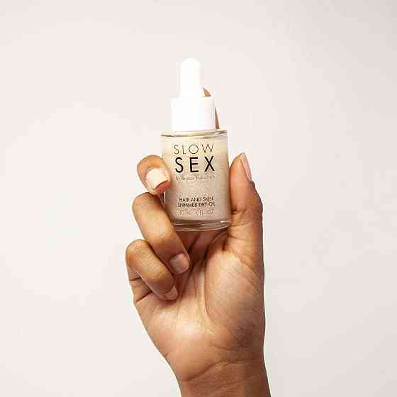 Сухое масло-шиммер для волос и тела Bijoux Indiscrets Slow Sex Hair and skin shimmer dry oil Sex Aura Киев