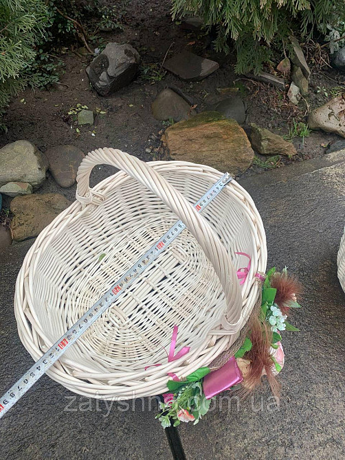 Кошик дерев'яний, плетений з лози, з прикрасою Київ - фото 3