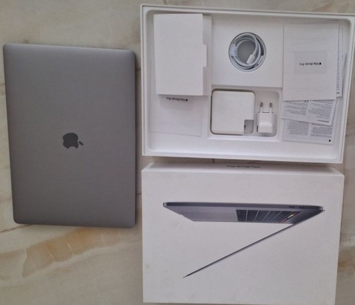 Идеал! Ноутбук: MacBook Pro 15 " Core i7/ 16/ A1990 Київ - фото 7