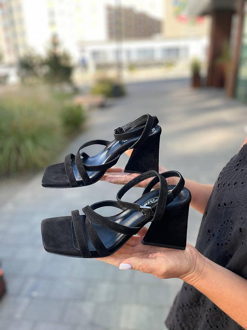 LIRIO Стильні жіночі босоніжки чорні з натуральної замші на грубому каблуці LIRIO L0282/8073-СТ Коломыя - изображение 10