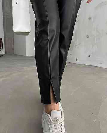 Жіночі чорні штани з розрізами на високій посадці екошкіра 46/48 Одеса