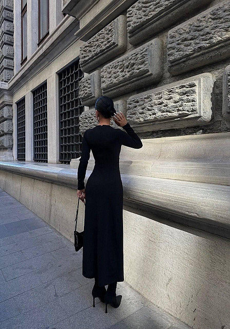 Женское элегантное миди платье с привлекательным разрезом 46 Одесса - изображение 2