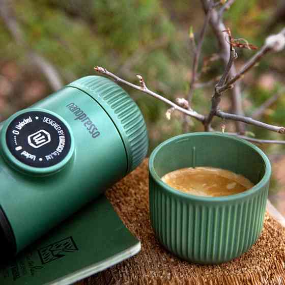 Еспресо кавоварка Wacaco Nanopresso механічна з чохлом (для меленої кави) Зелений Київ