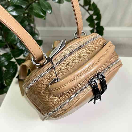 Брендовая женская сумка-рюкзак. Женская сумка рюкзак маленькая через плечо. Киев