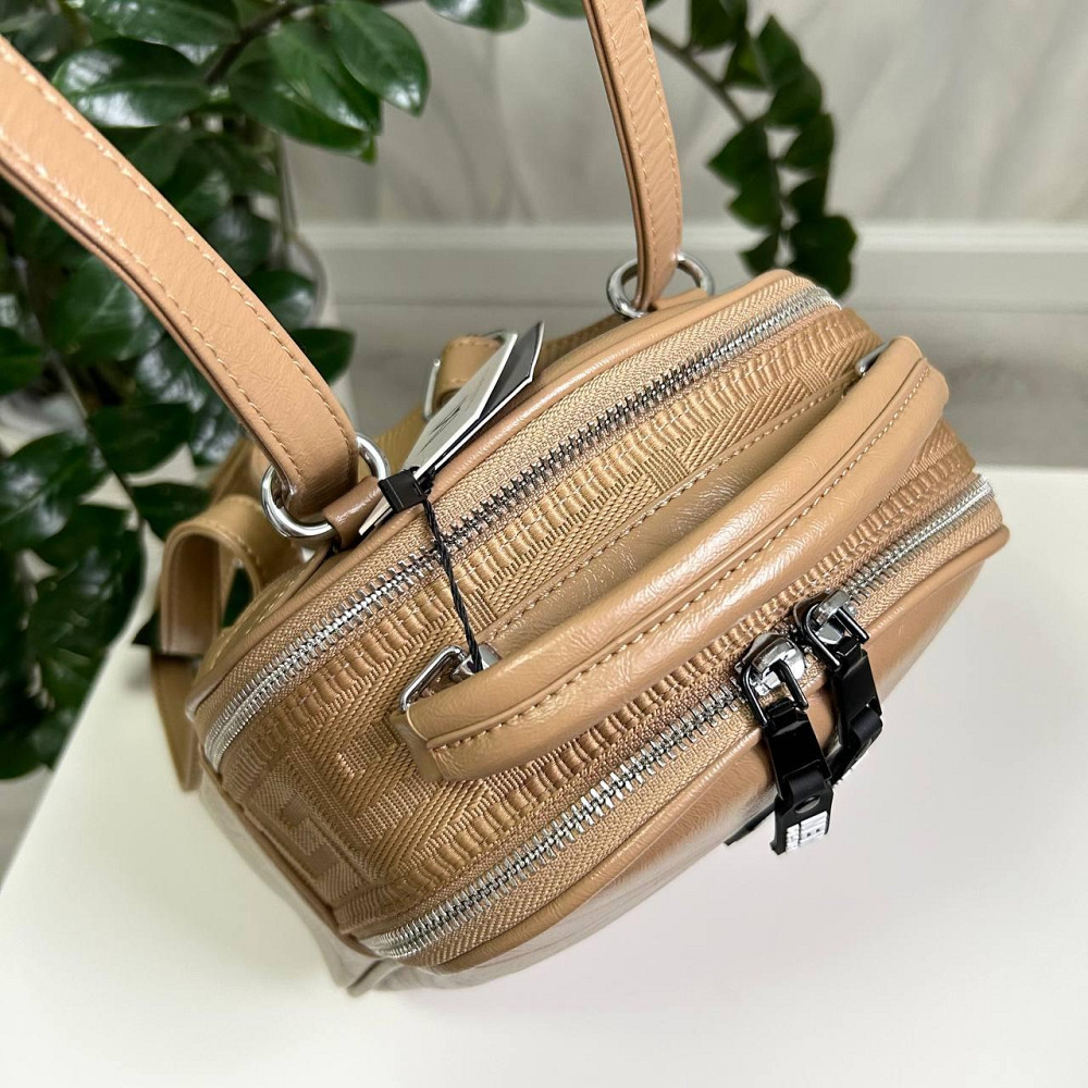 Брендовая женская сумка-рюкзак. Женская сумка рюкзак маленькая через плечо. Киев - изображение 6