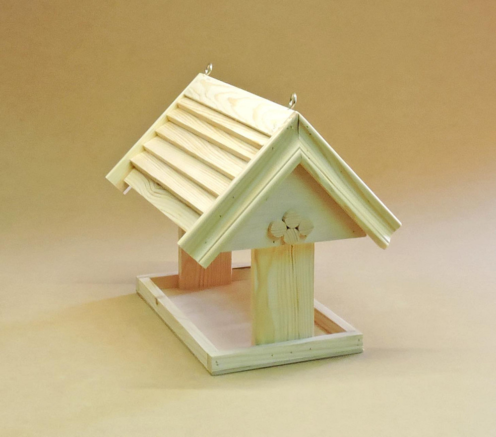 Кормушка садовая для птиц 