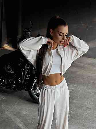 Женский прогулочный костюм двойка: кофта и штаны велюр мрамор Молочно-серый, 44/46 Одесса