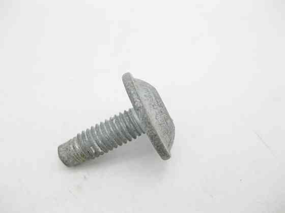 Mercedes-Benz  A0089907004 Болт з головкою торкс T30 та різьбленням М6 x 18,8 mm Одеса
