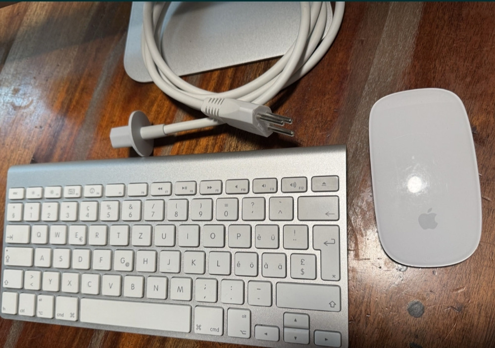 Моноблок Apple iMac 21.5 (2011) a1311. Киев - изображение 2