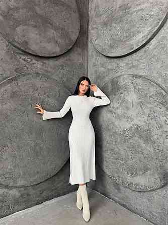 Женское базовое миди платье машинная вязка Молочный Одесса