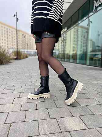 Ditas Жіночі черевики DITAS чорні натуральна шкіра висота 20 см підошва 4/6 см (VS-302N) 38р.39 Коломия