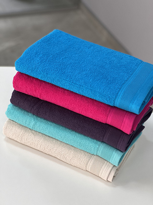 Рушник махровий Ideal Textile з бордюром однотонний щільність 360 г/м2 70х130 см (56860715) Чернівці - фото 1