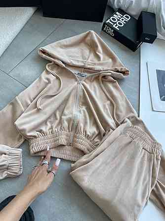Женский прогулочный оверсайз костюм двойка: кофта и штаны турецкий велюр. Бежевый Одесса