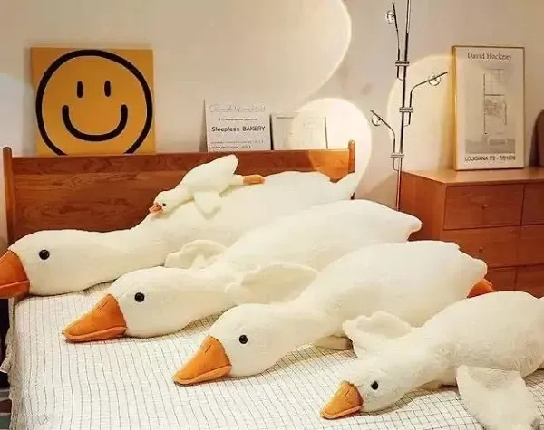 Мягкая игрушка-подушка Гусь-обнимусь 130 см для детей и взрослых, плюшевый, многофункциональный, безопасный Одесса - изображение 2