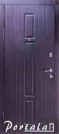 Двери уличные, серия Элегант, модель Нью-Йорк, двухцветная, гнутый профиль, 2 контура уплотнения, 2 замка 850 Киев