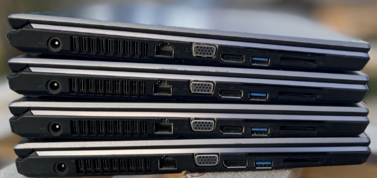 Ноутбук Fujitsu E756/i7-6600U / 16Gb. / SSD 256Gb. / 15.6