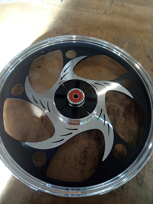 Диск колеса 1,6*17 (зад, барабан) (легкосплавний) мотоцикл Альфа Мукачево - фото 1