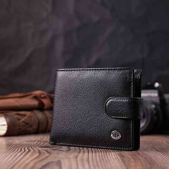 Мужской горизонтальный бумажник среднего размера из натуральной кожи ST Leather 22484 Черный Киев
