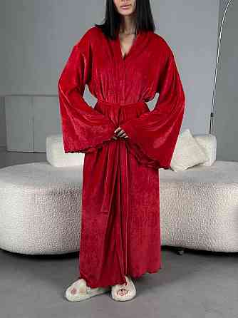 Женский стильный домашний велюровый макси халат плюш велюр Красный, Oversize 42/46 Одесса