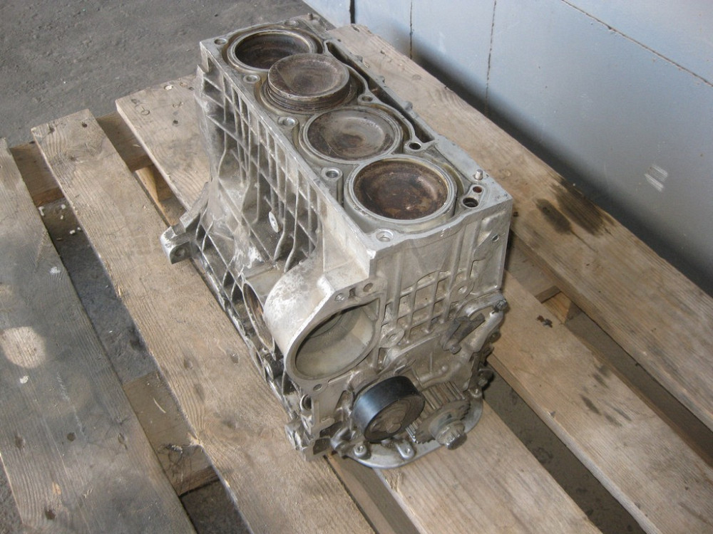 VAG  030103019 Блок циліндрів з поршнями та колінвалом 1.4л R4 16V Одеса - фото 4