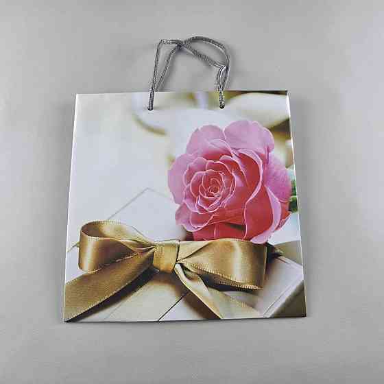 Пакет паперовий подарунковий квадратний 23*24*10 (артKV-072) (12 шт.) Харків